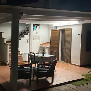 La Casetta Di Su Ferienhaus Maracalagonis